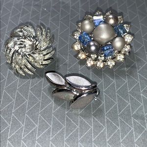 Vintage pins-set of 3